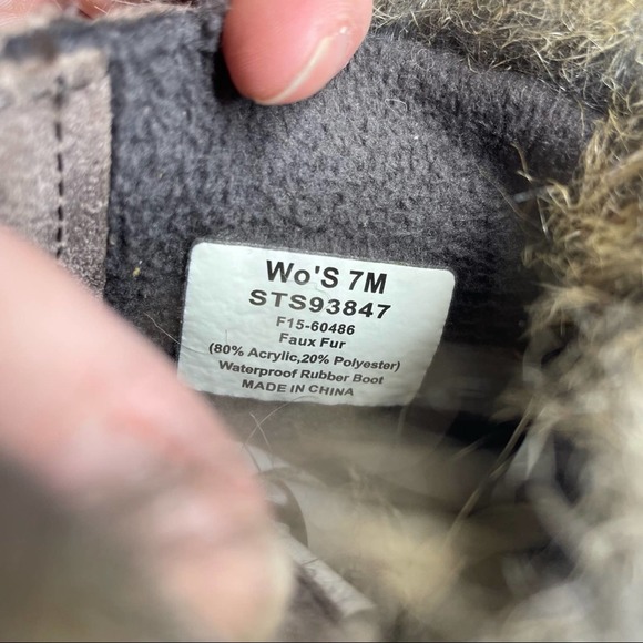 Women's Sperry gray suede faux fur trim waterproof duck boots size 7 - Picture 7 of 7